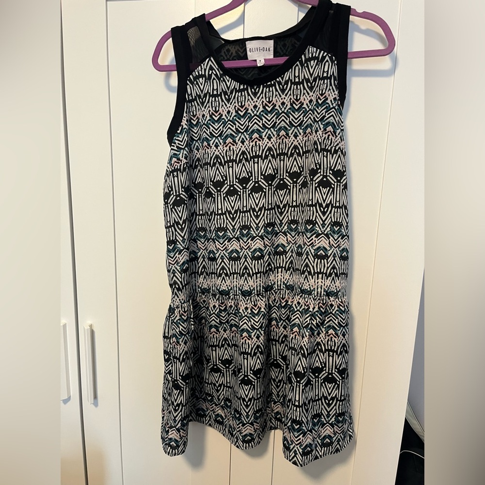 Olive & Oak Black and White Patterned Dress